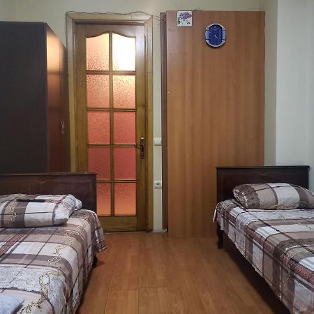 Intercity Hostel Батуми Екстериор снимка