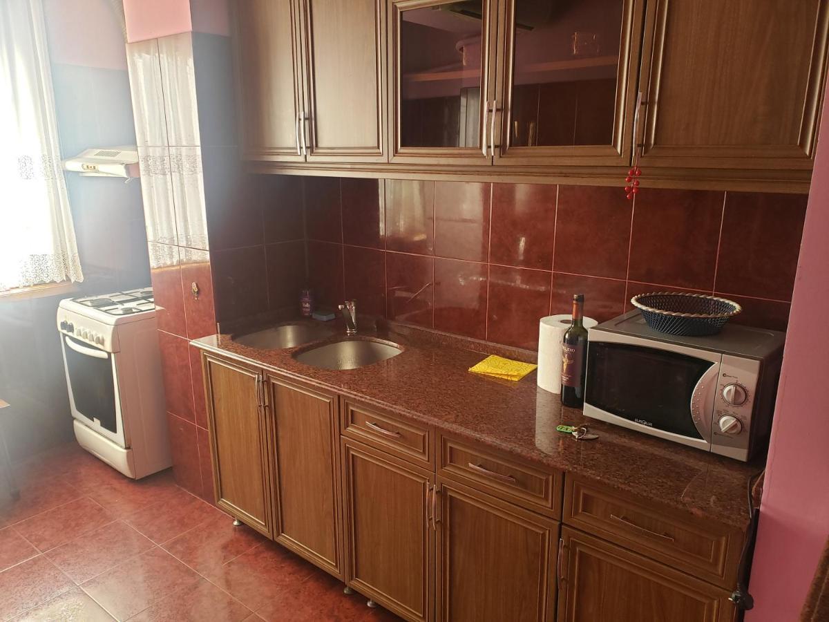 Intercity Hostel Батуми Екстериор снимка